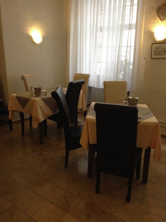 Hotel Zum Pfalzgrafen ハイデルベルク エクステリア 写真