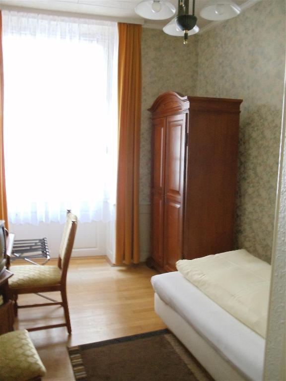 Hotel Zum Pfalzgrafen ハイデルベルク 部屋 写真